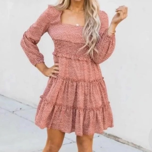 Dress - Picture 2 of 10